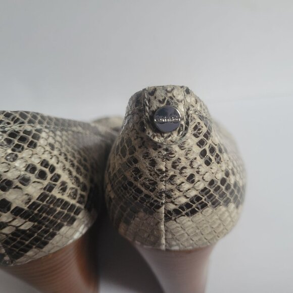 Calvin Klein Snake Print Peep Toe Wedges Size 8M - Picture 7 of 8